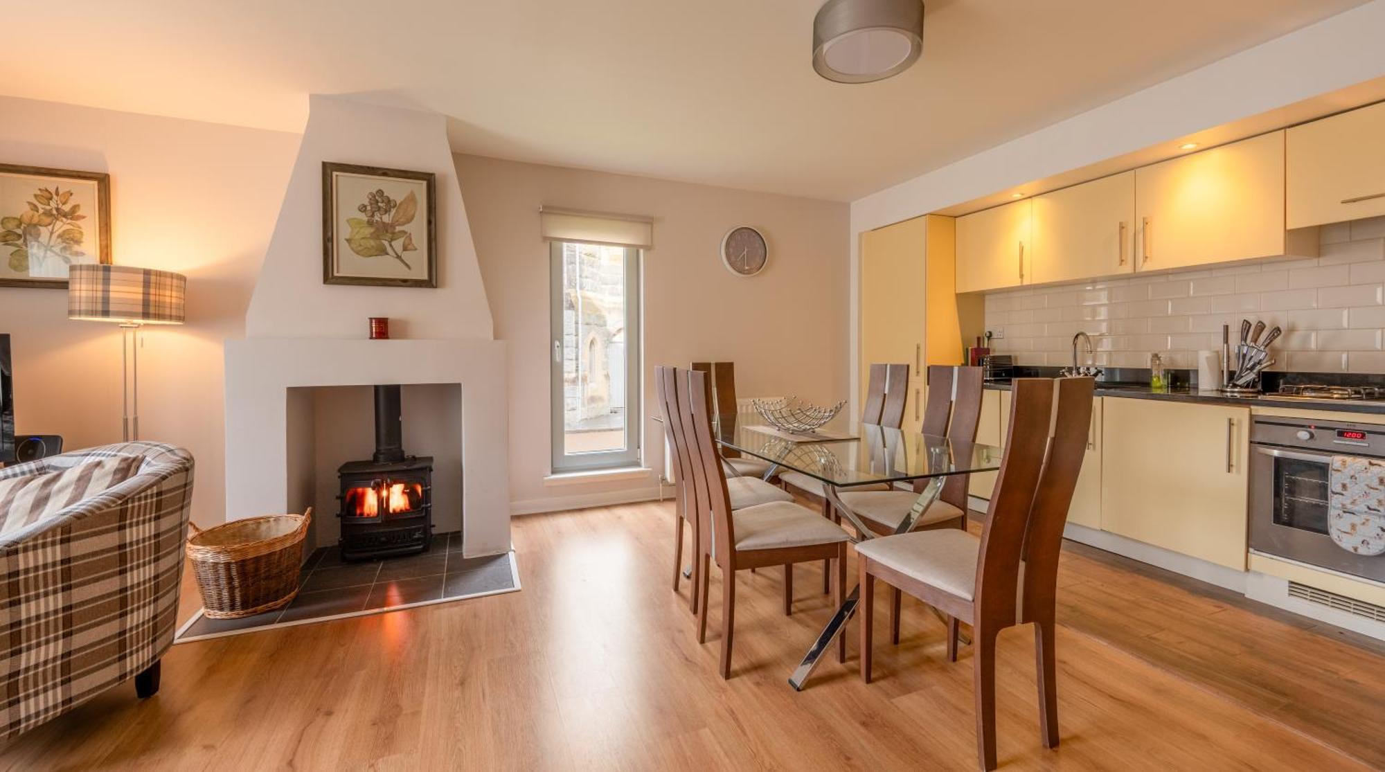 Abbey Holidays Loch Ness Luxury Self Catering 2 Bedroom Cottages حصن أوغسطس الغرفة الصورة